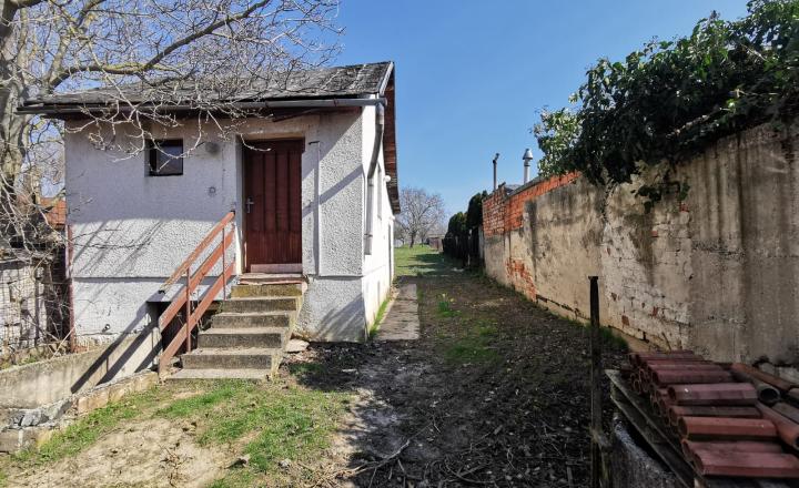 PREDAJ: Stavebný pozemok, 761 m2, Modranská 7, Šenkvice - fotografia 1