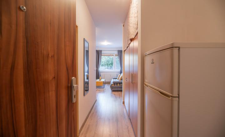 PREDANÉ PREDAJ: garsónka, 22,5 m2, parkovacie státie, Tehelná 5 Pezinok - fotografia 1
