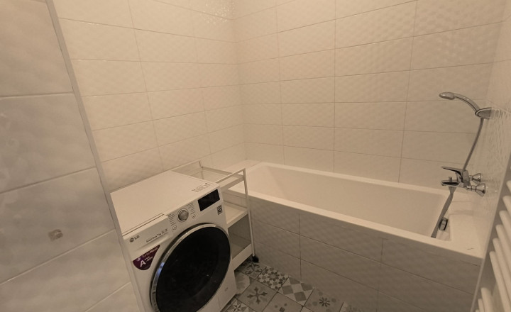 PRENAJATÉ-PRENÁJOM: 2- izbový byt, 55,2 m2 s garážovým parkovacím miestom, Slovenský Grob - fotografia 10