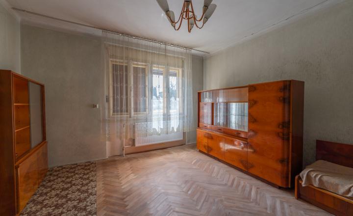 PREDANÉ - PREDAJ: starší rodinný dom s väčším pozemkom, Horná 20, Šenkvice - fotografia 10