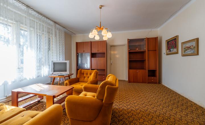 PREDANÉ - PREDAJ: starší rodinný dom s väčším pozemkom, Horná 20, Šenkvice - fotografia 8