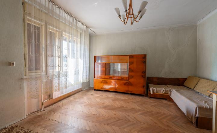 PREDANÉ - PREDAJ: starší rodinný dom s väčším pozemkom, Horná 20, Šenkvice - fotografia 11