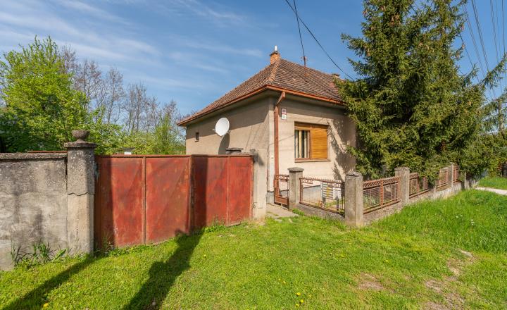 PREDANÉ - PREDAJ: starší rodinný dom s väčším pozemkom, Horná 20, Šenkvice - fotografia 23