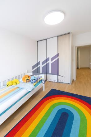 PREDANÉ-PREDAJ: 3 izbový byt, 64 m2, Bratislava - Karlova Ves - fotografia 2