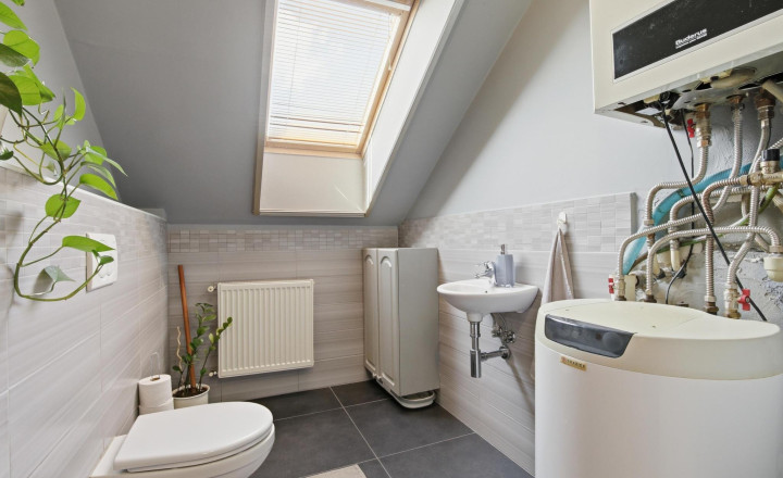 Zariadený 4 izb. byt 141m², murovaný dom - Trnavská, Pezinok - fotografia 9