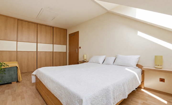 Zariadený 4 izb. byt 141m², murovaný dom - Trnavská, Pezinok - fotografia 5