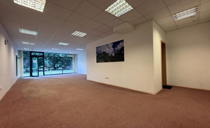 Nebytový priestor 66m² Bancíkovej 1, Bratislava – Ružinov - fotografia 1
