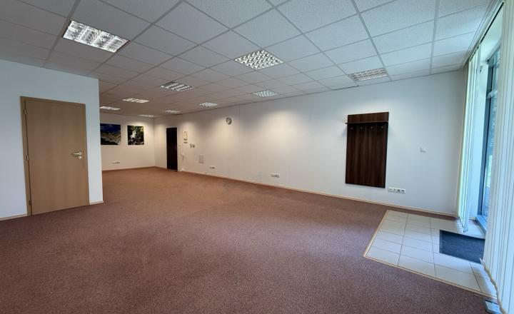 Nebytový priestor 66m² Bancíkovej 1, Bratislava – Ružinov - fotografia 2