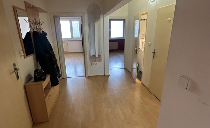 PREDANÉ-PREDAJ: 3 izbový byt, 64 m2, Bratislava - Karlova Ves - fotografia 11