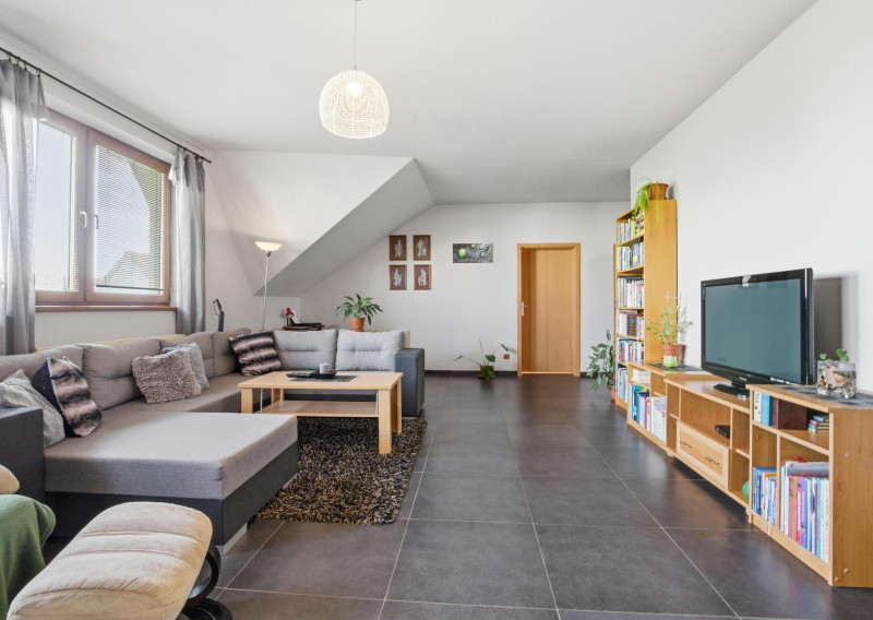 Zariadený 4 izb. byt 141m², murovaný dom - Trnavská, Pezinok